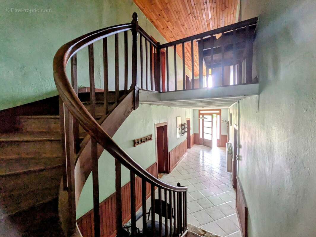 Maison à LUPIAC