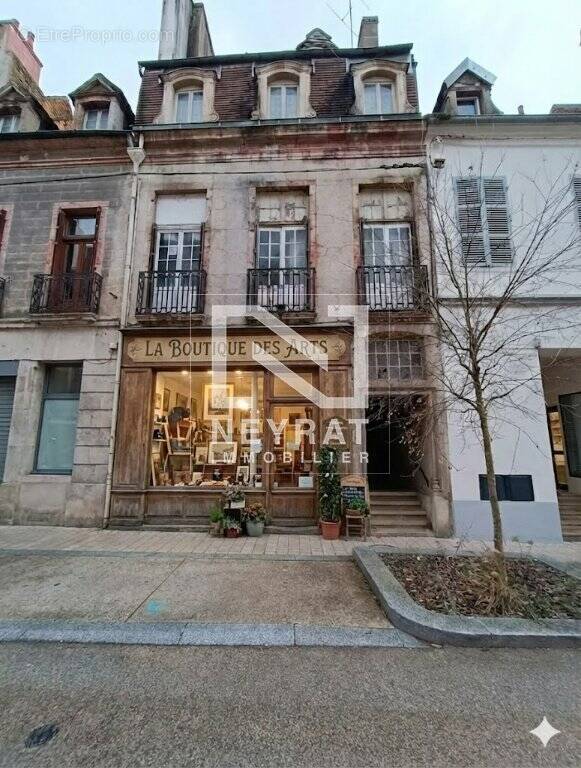 Appartement à AUXONNE