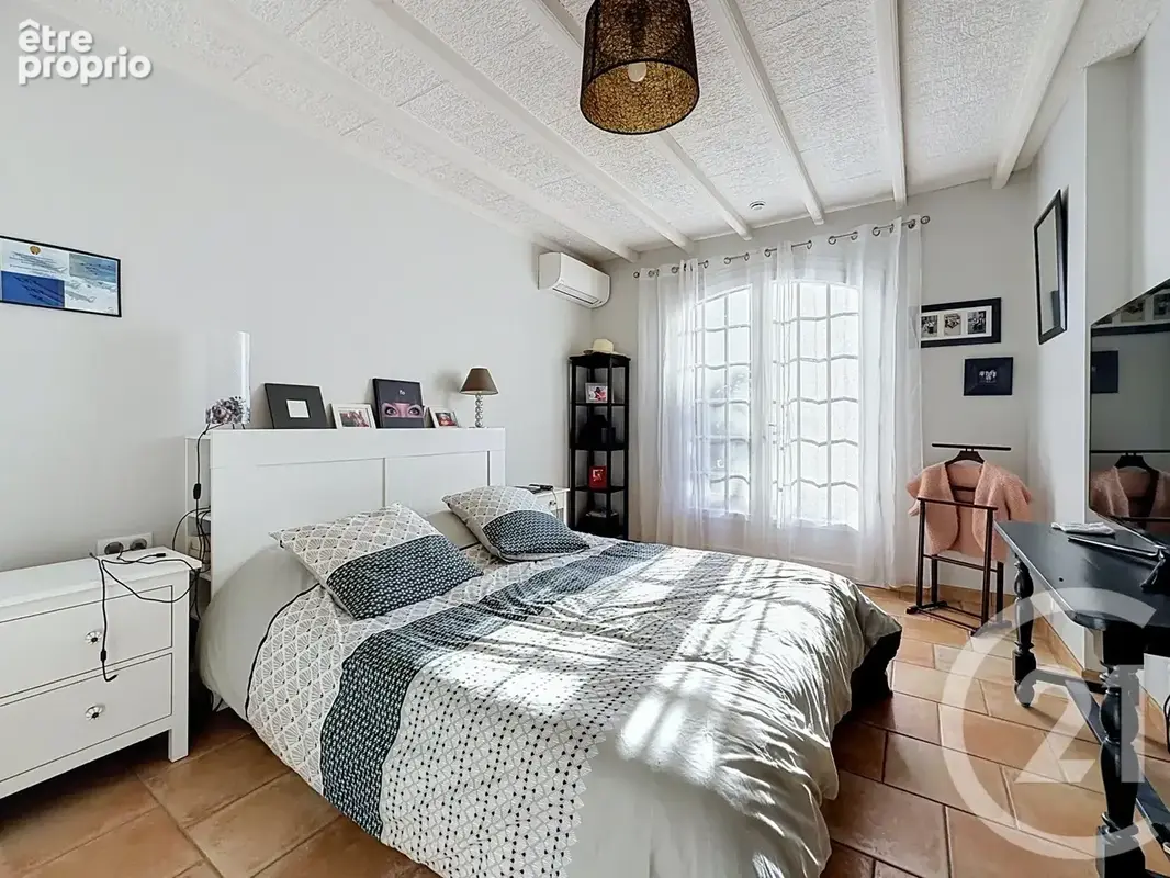 Maison 5 pièces 231 m² à vendre à Morieres-Les-Avignon (84310) - photo 13