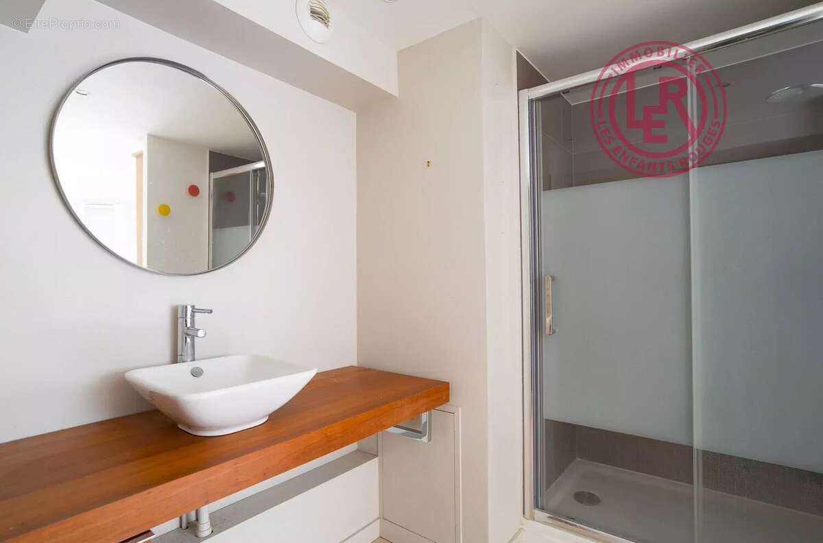 Appartement à PARIS-3E