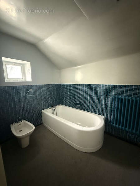 Maison à VAUX-LES-SAINT-CLAUDE