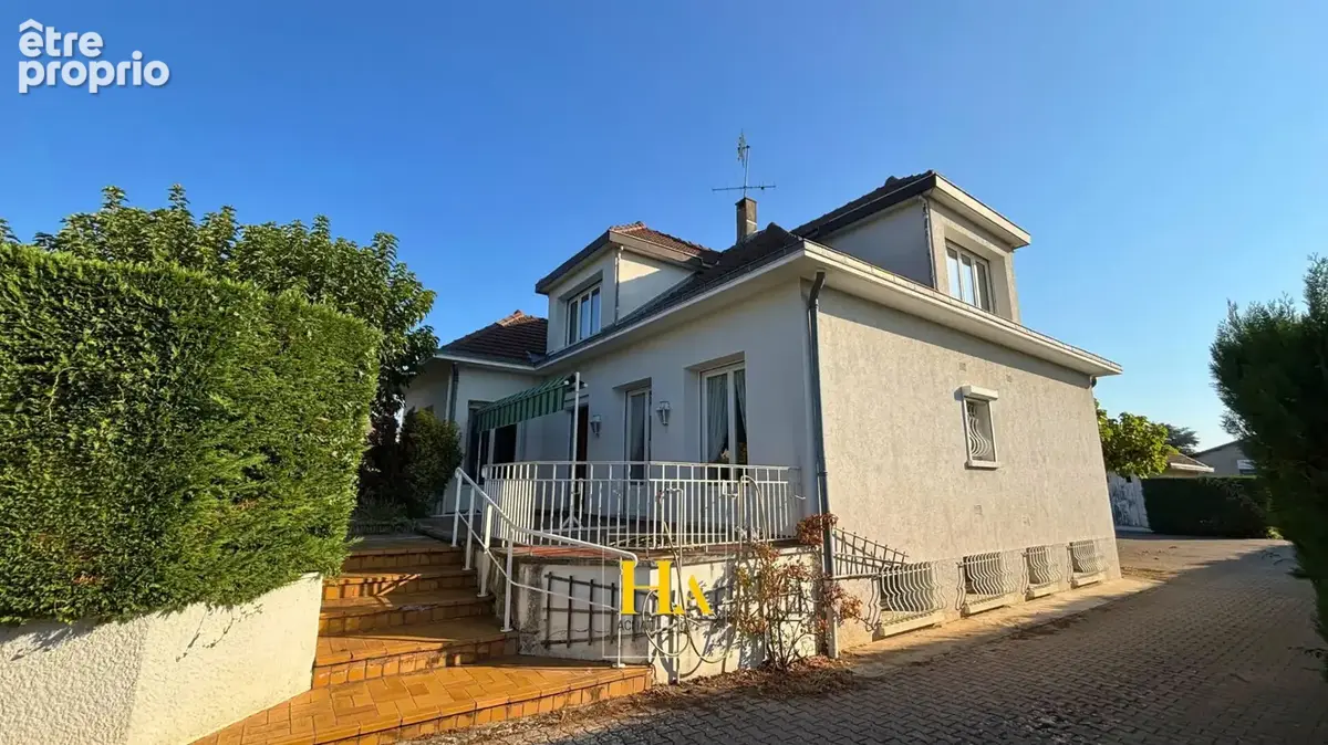 Maison Mours Saint Eusèbe 7 pièces 147 m2 - photo 2