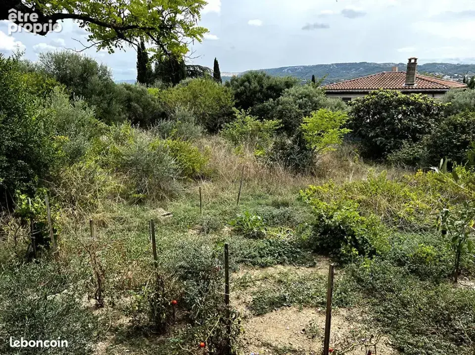 Terrain à LA PENNE-SUR-HUVEAUNE