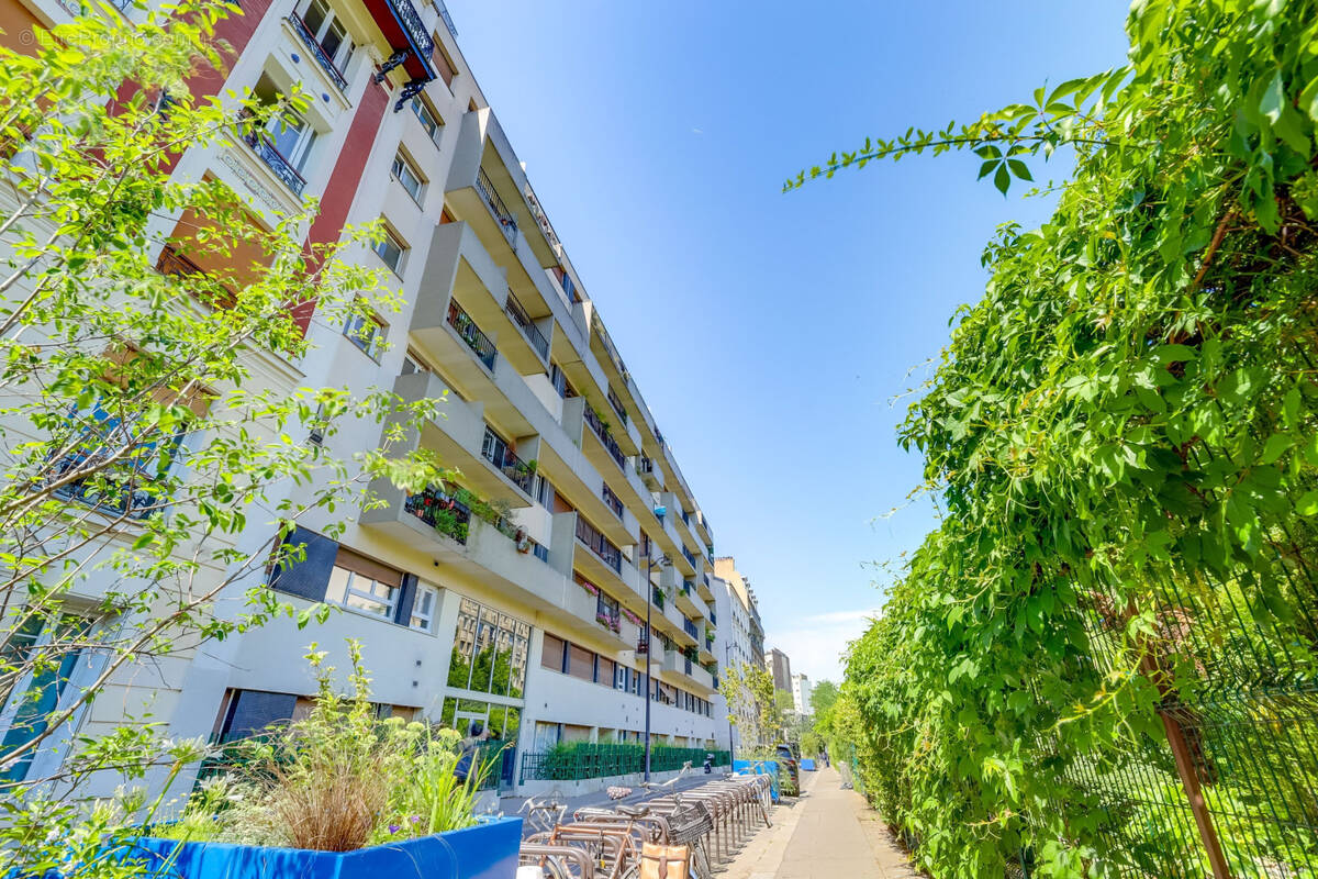 Appartement à PARIS-14E