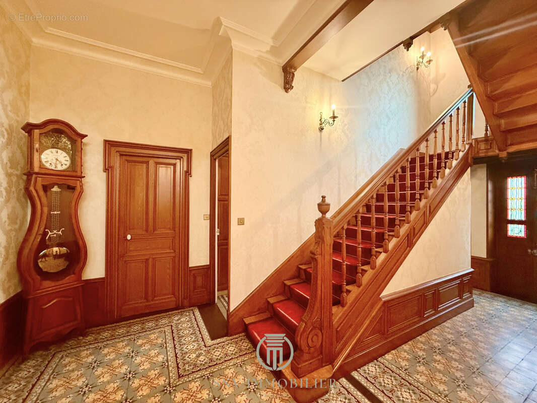 Maison à SAINT-AMAND-MONTROND