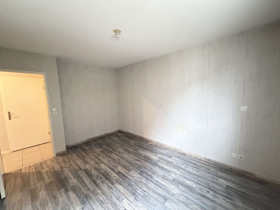 Appartement à SAINT-MARTIN-LE-VINOUX