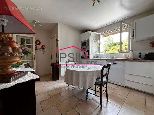 Maison 160 m² à Rubelles  - photo 6