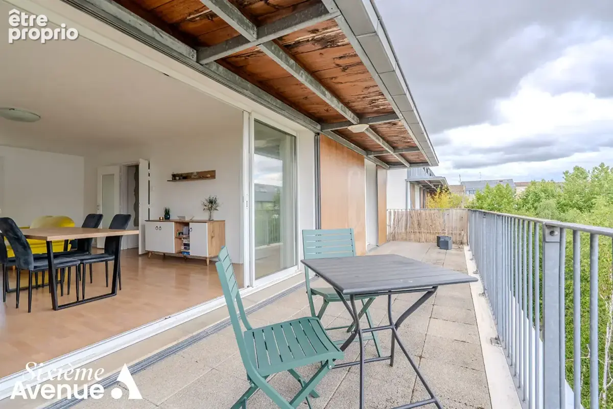 Bordeaux Chartrons - Appartement traversant T4 de 117m² en duplex avec 2 terrasses et parking - photo 2