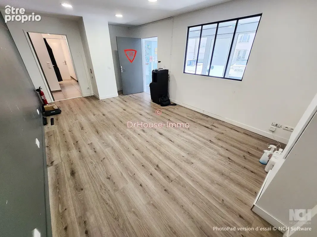 Commerce 71 m² à Lamorlaye  - photo 5