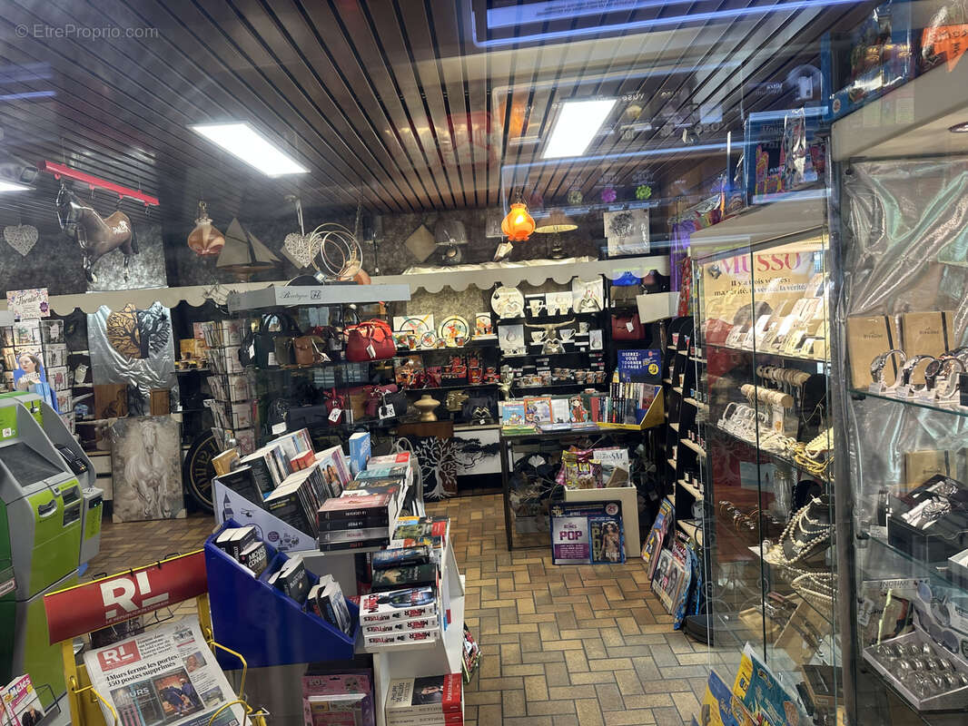 Autre à COURCELLES-CHAUSSY