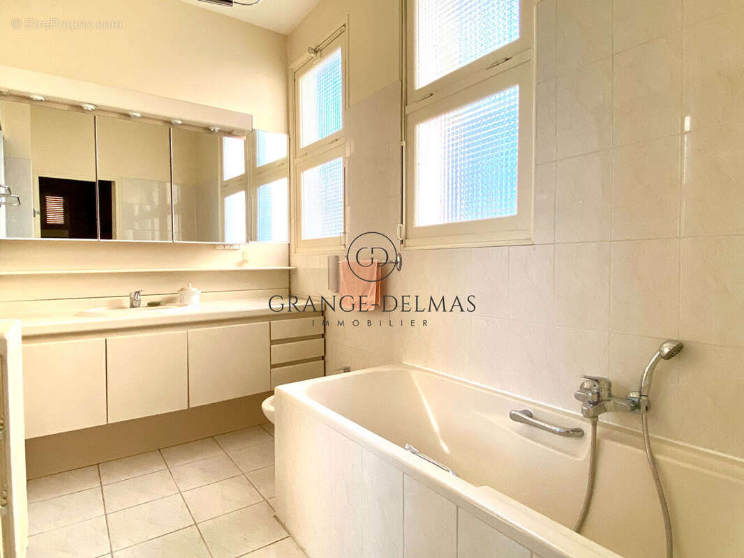 Maison à LE BOUSCAT