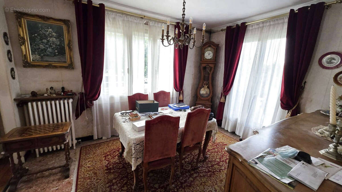 Maison à TREMBLAY-EN-FRANCE