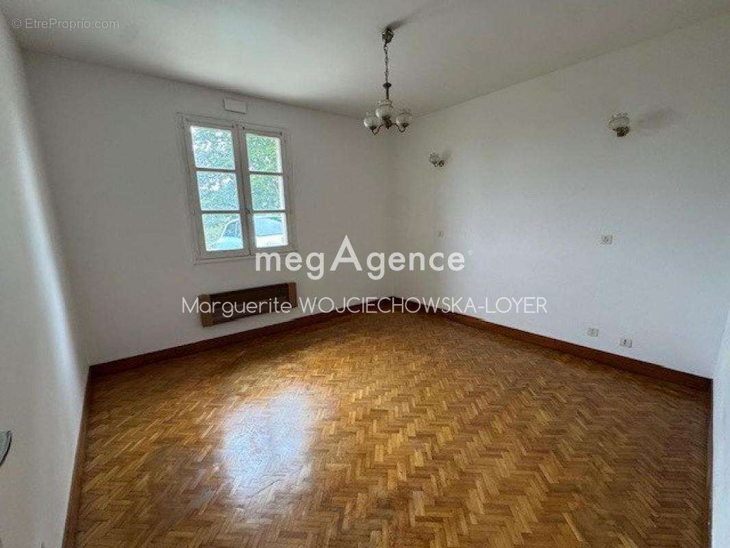 Maison à FRESNAY-SUR-SARTHE