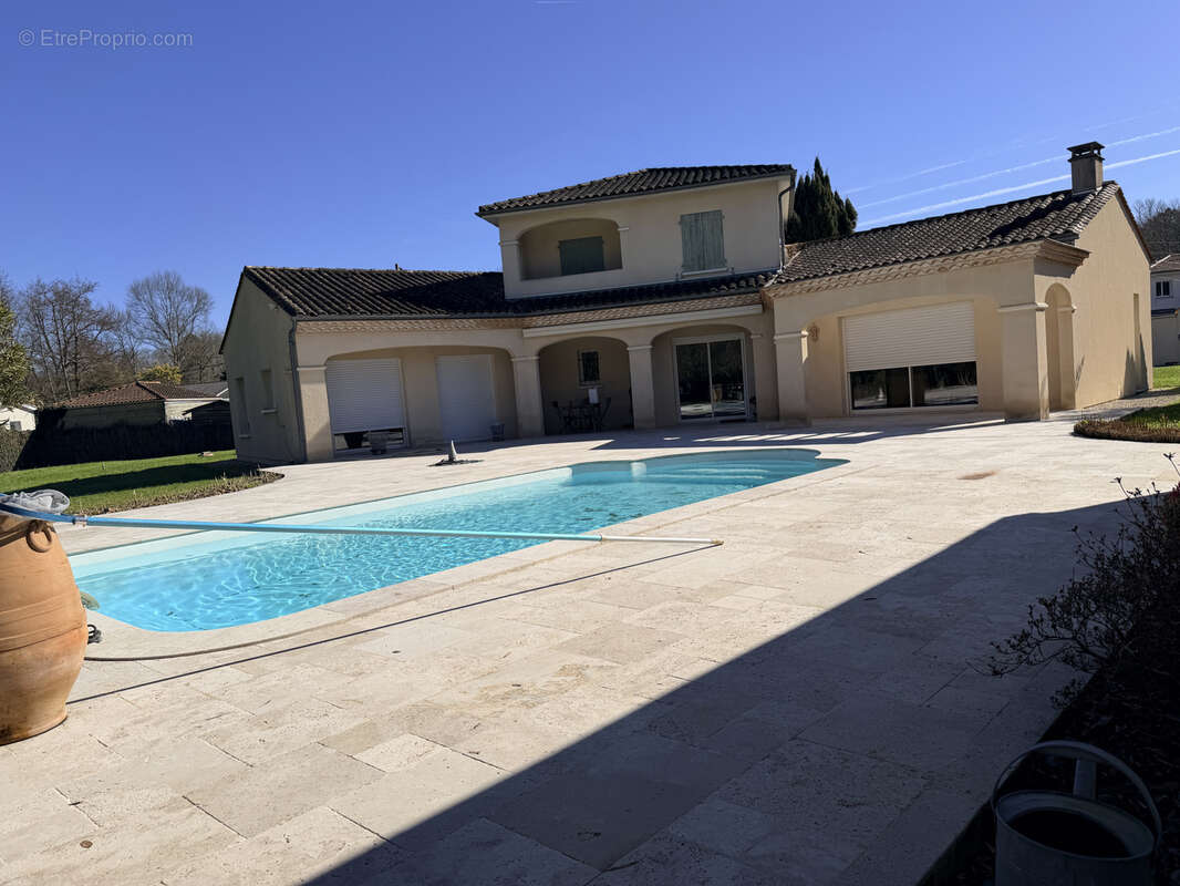 Maison à LE PIAN-MEDOC