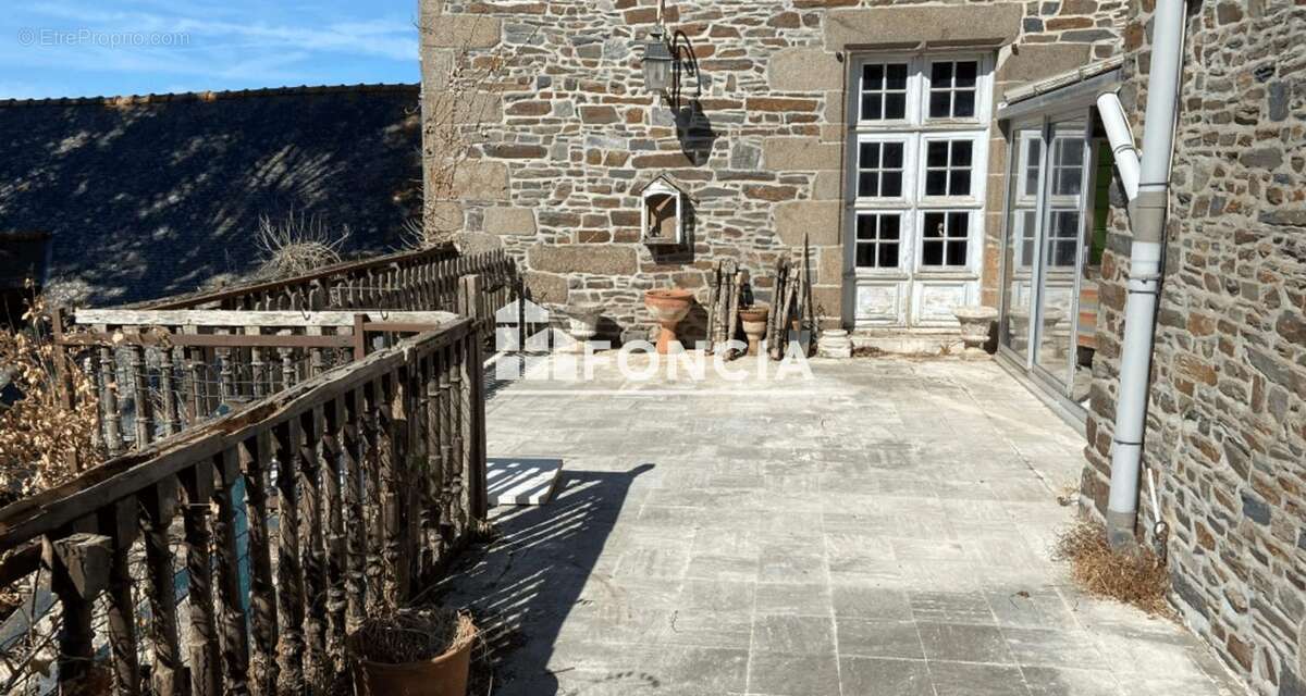Maison à DOL-DE-BRETAGNE