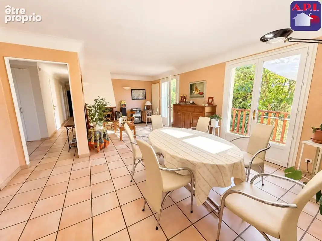 Maison 5 pièces 178 m² à vendre à Pamiers (09100) - photo 2