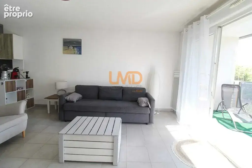 Appartement T3 plus terrasse et parking - photo 7