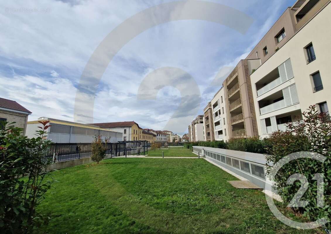 Appartement à BOURGOIN-JALLIEU