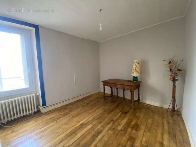 Maison d'habitation avec ancien local commercial - photo 11