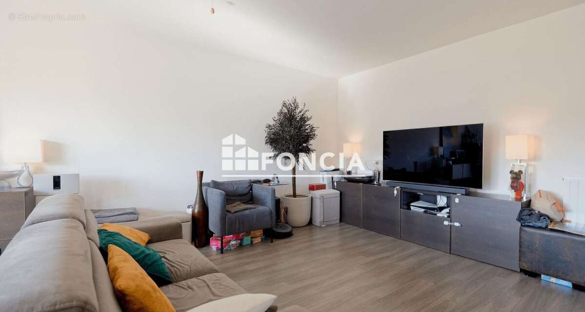 Appartement à LIEUSAINT