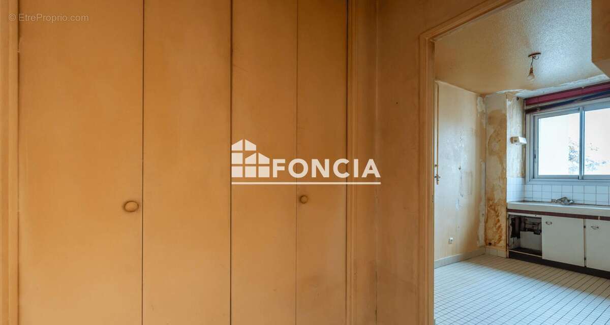 Appartement à PARIS-19E