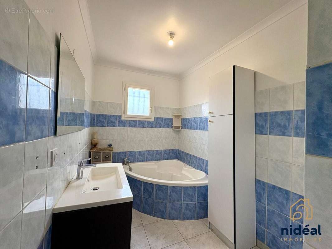 Maison 72 m² à Clarensac  - photo 5