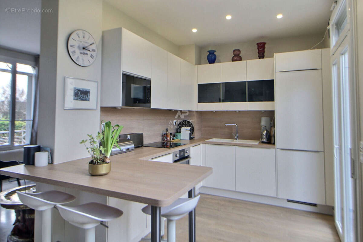 Maison à VERNEUIL-SUR-SEINE