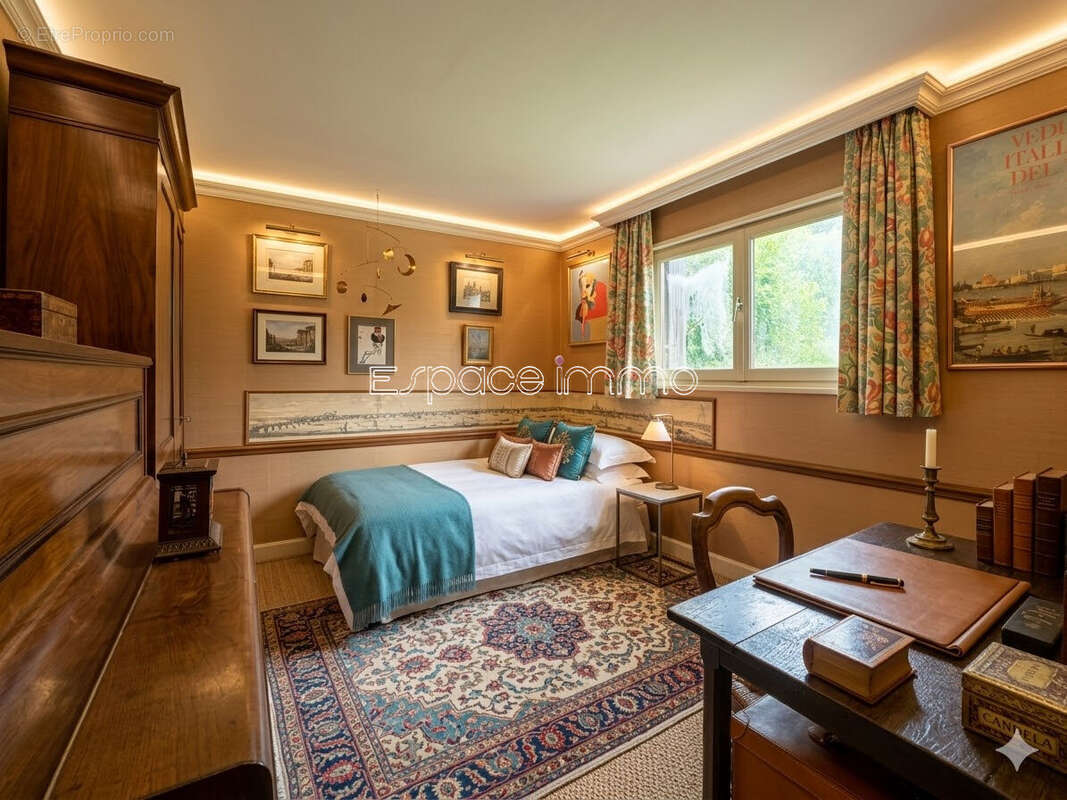 Maison à MONT-SAINT-AIGNAN