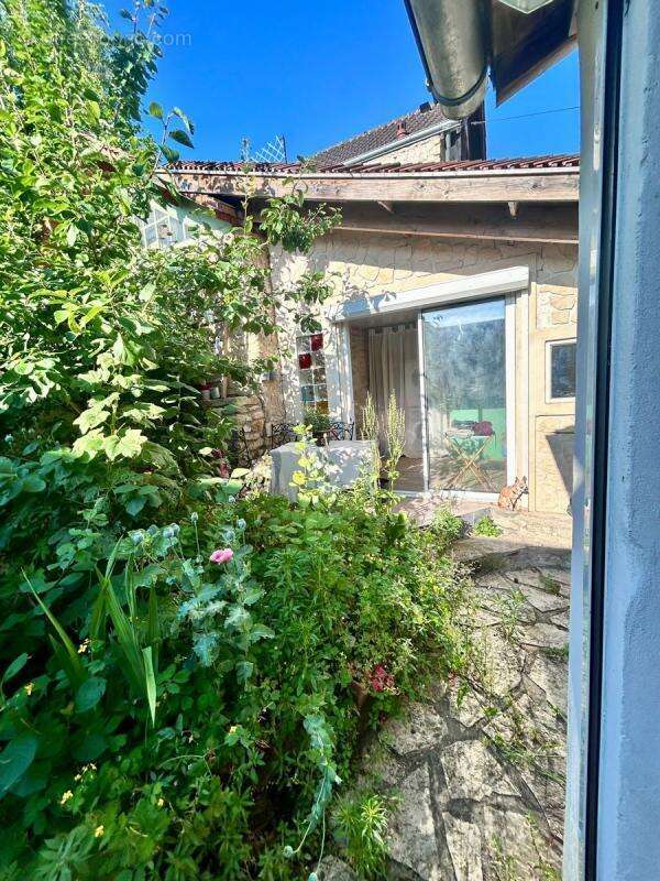 Maison à CHAPET