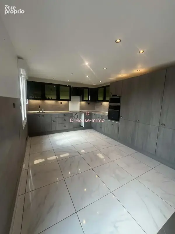 Maison 9 pièces 173 m² à vendre à Lihons (80320) - photo 2