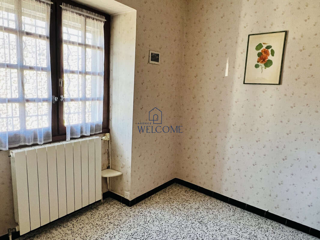 Maison à BAGNOLS-SUR-CEZE