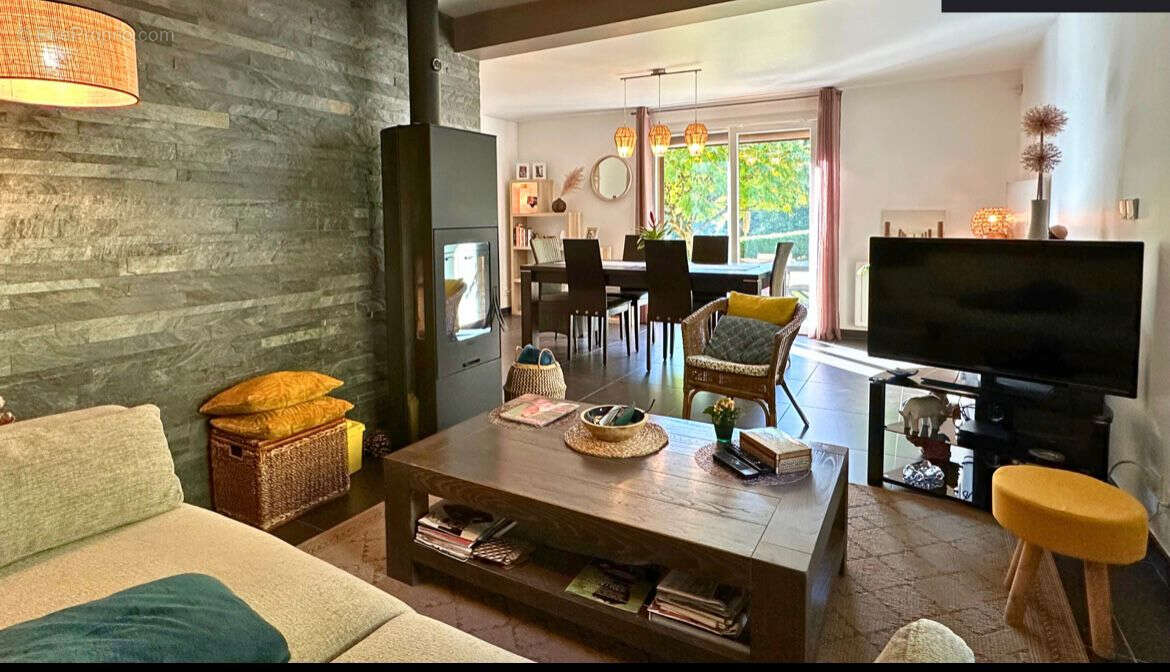 Maison à MAGLAND