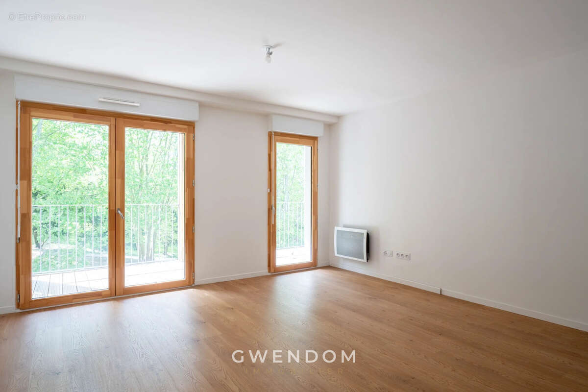 Appartement à TORCY