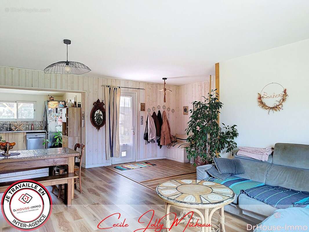 Maison à SAINT-CIERS-SUR-GIRONDE