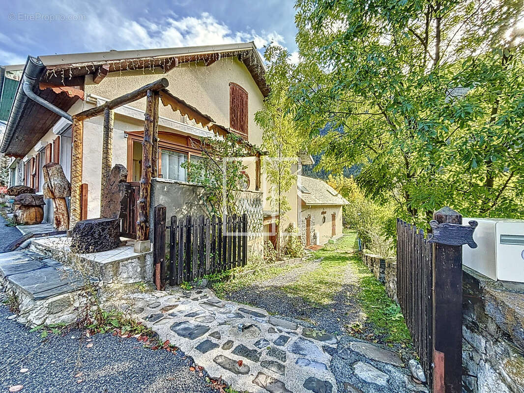 Maison à LA CONDAMINE-CHATELARD