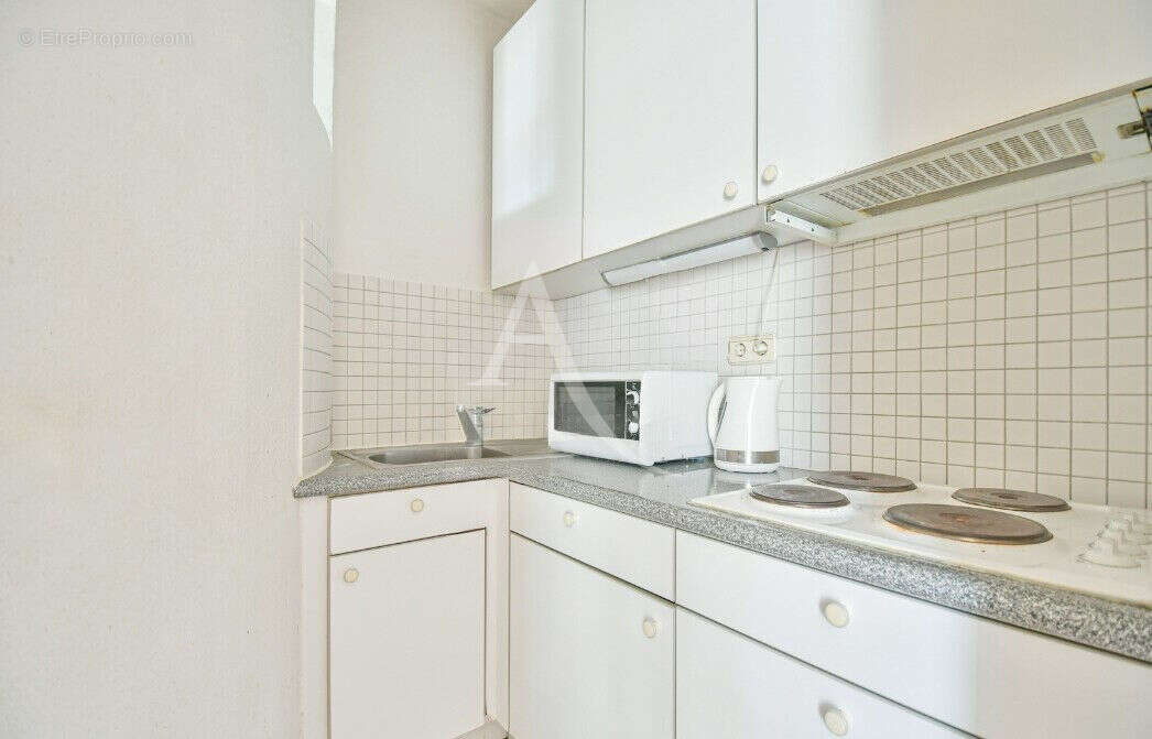 Appartement à PARIS-7E