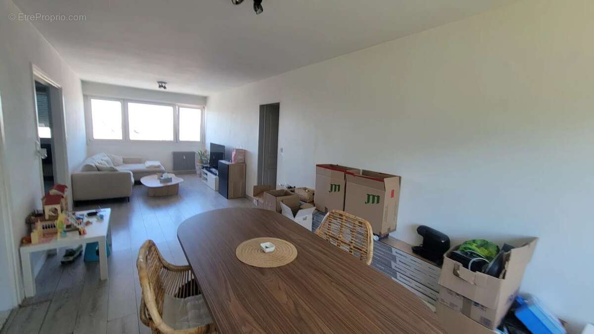 Appartement à SELONCOURT