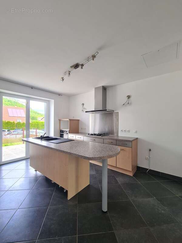 Maison 86 m² à Ornans  - photo 3