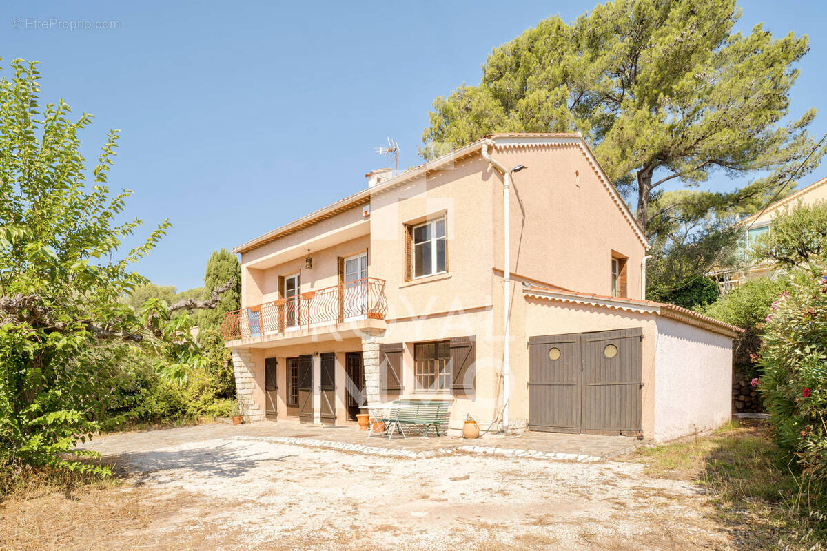 Maison dans l'un des secteurs les plus prisés de La Garde - photo 2
