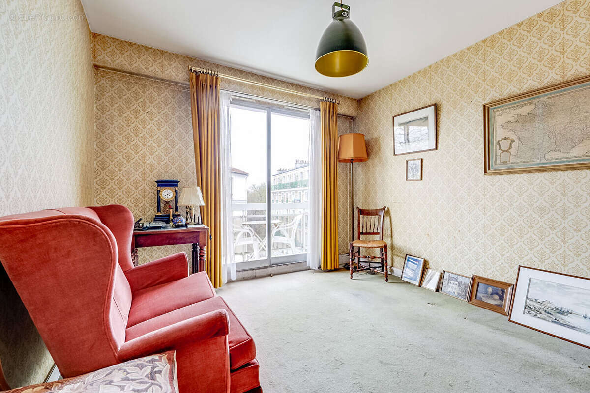 Appartement à PARIS-20E