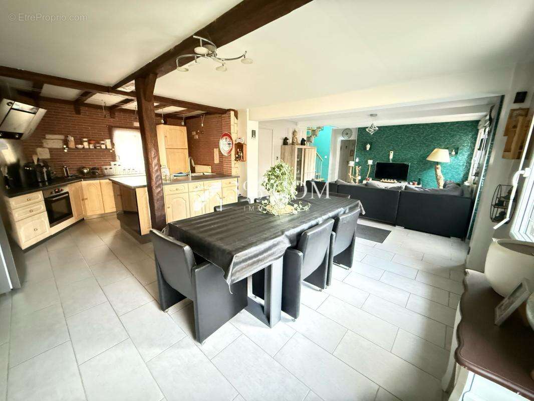 Maison à RAIMBEAUCOURT