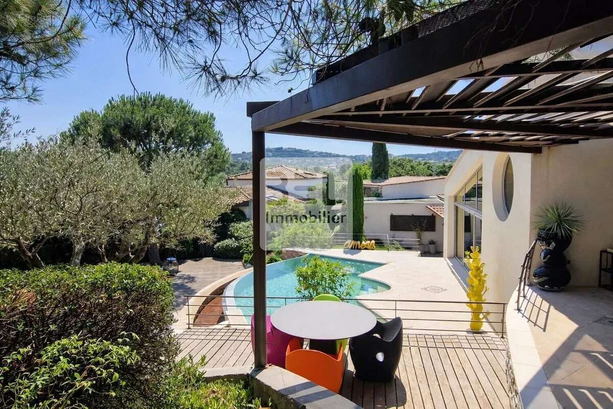 Maison à VILLENEUVE-LES-AVIGNON