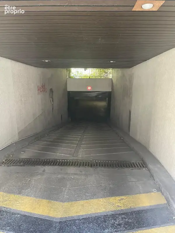 Rue du surmelin - parking - photo 2