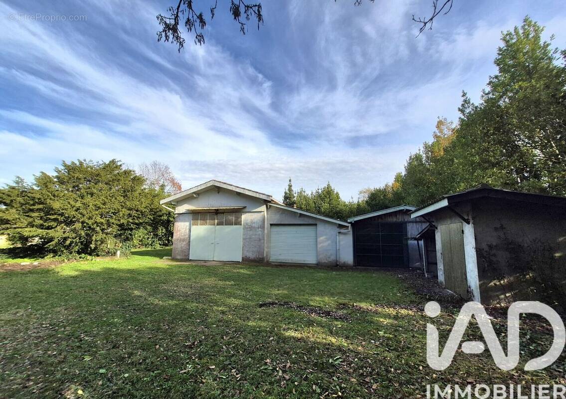 Photo 1 - Terrain à TALAIS