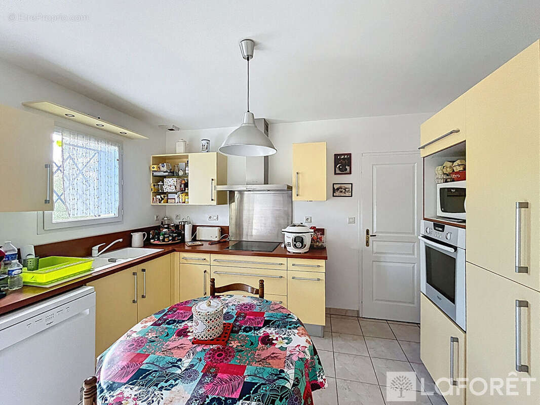 Maison à AMBARES-ET-LAGRAVE