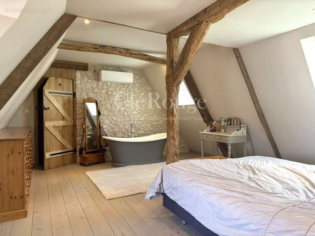 Maison à ISSIGEAC