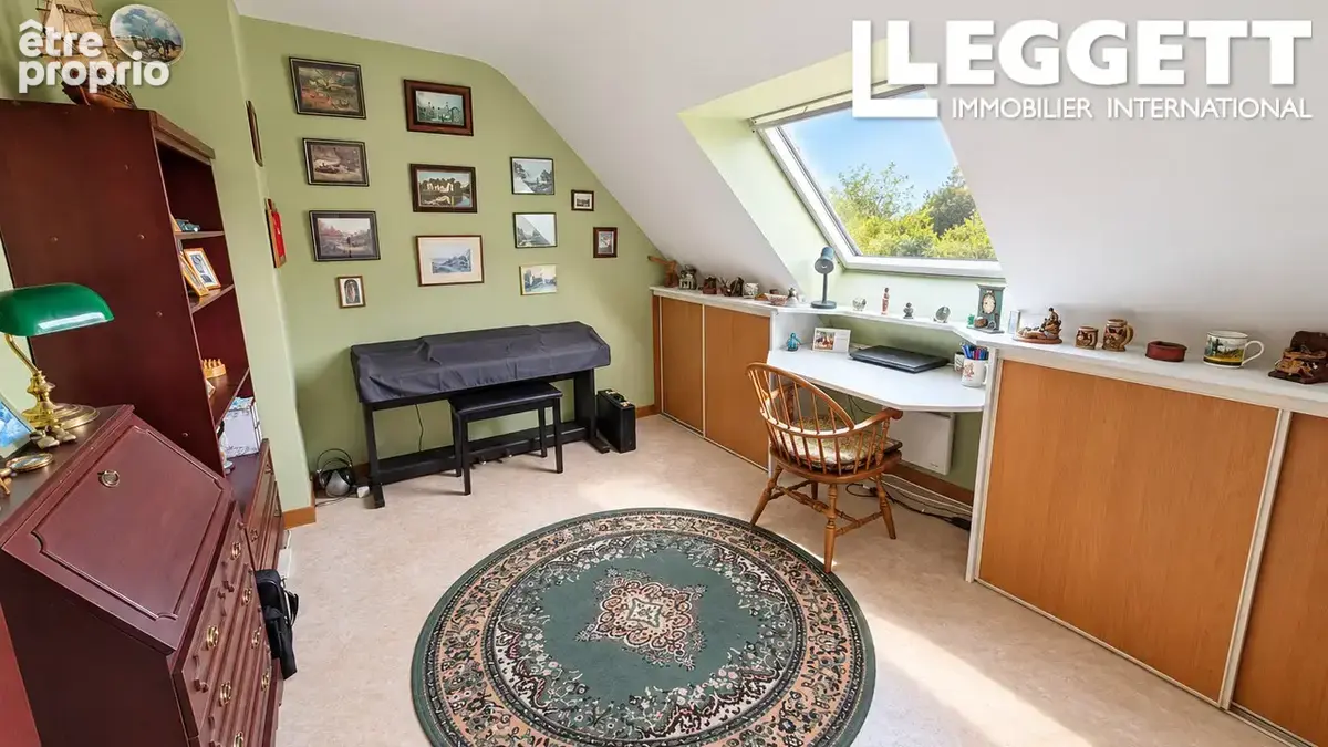 Maison de campagne privée de 4 chambres avec 6370m², bassin, accès par portail et beaux terrain - Lohuec - photo 7
