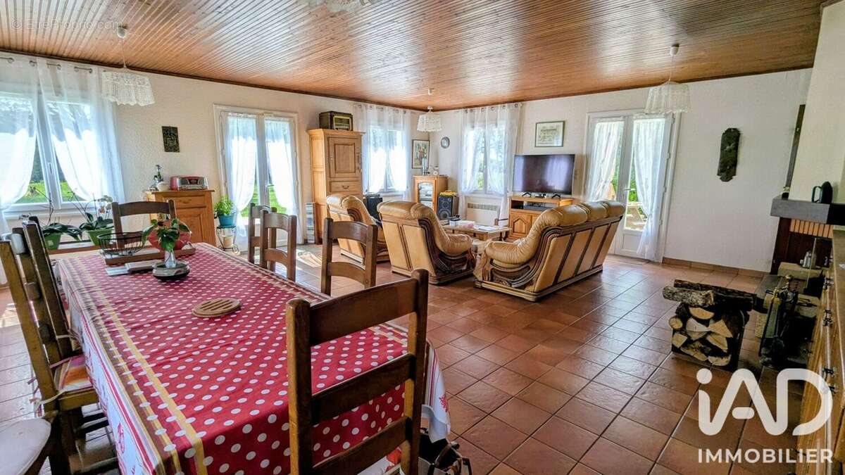 Maison 165 m² à Medis  - photo 3