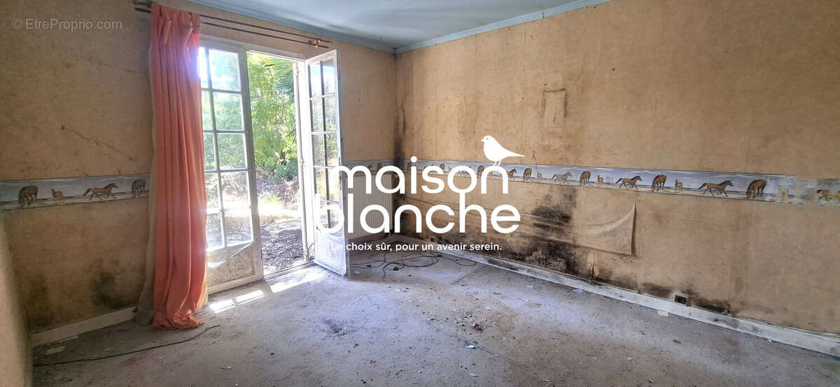 Maison à AMURE