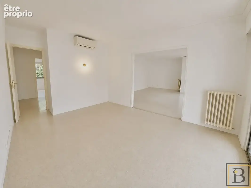 Résidence sécurisée - vaste 5 pièces de 140 m2 avec terrasse 40 m2 - photo 11